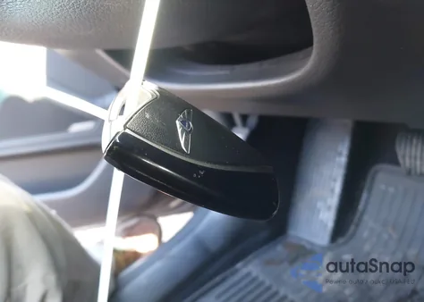 2015 Hyundai Genesis 3.8 z USA, uszkodzony, nr VIN KMHGN4JE1FU069195